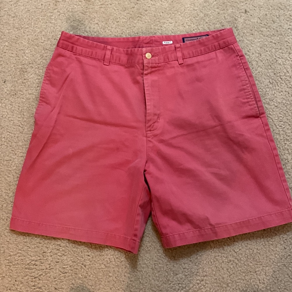 34inch waste Vineyard Vines Men’s Shorts. - Picture 3 of 3